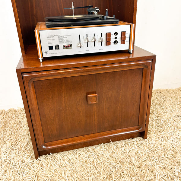 TALL PARKER CABINET & SHELVES