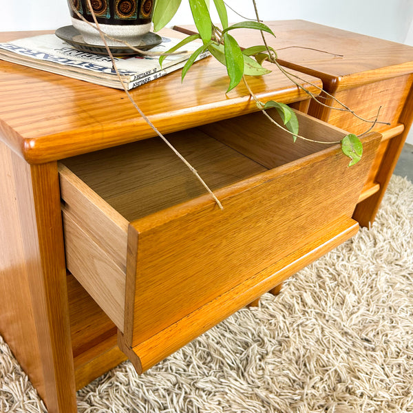 BEDSIDE DRAWERS PAIR
