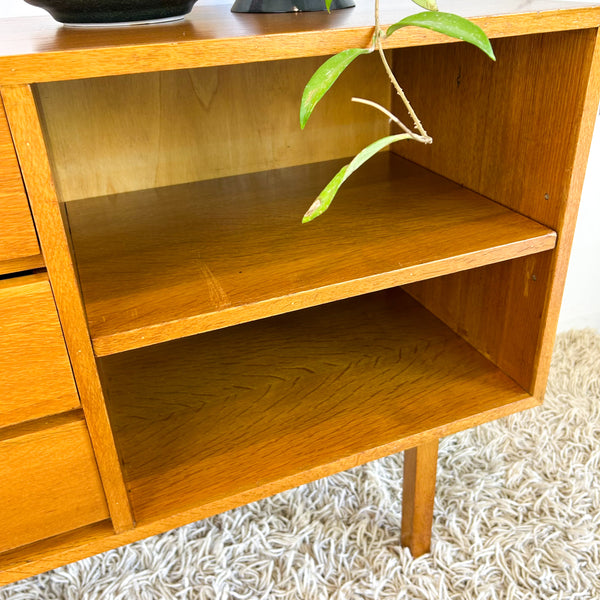 PETITE SIDEBOARD BUFFET