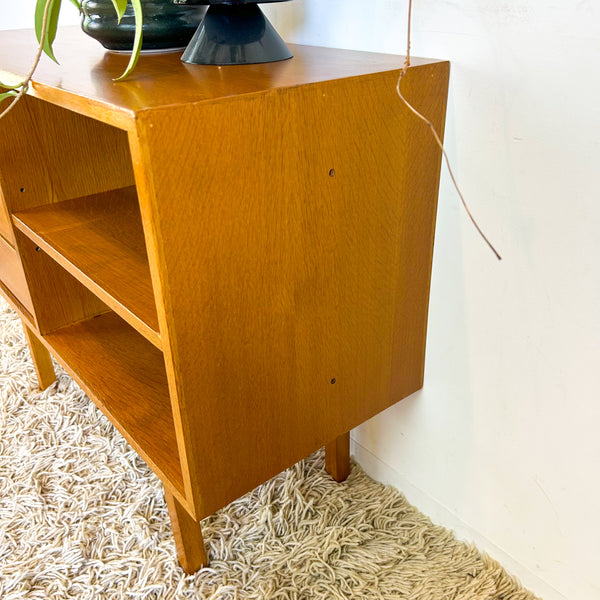 PETITE SIDEBOARD BUFFET