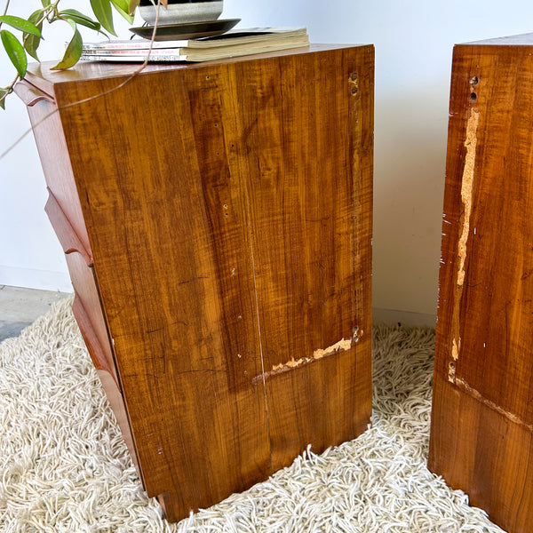 BEDSIDE DRAWERS WITH WAVE HANDLES