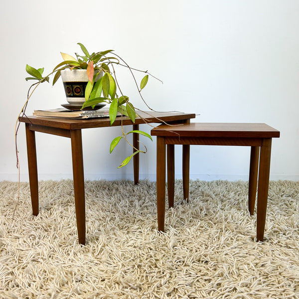 NESTING SIDE TABLES