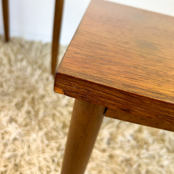 NESTING SIDE TABLES