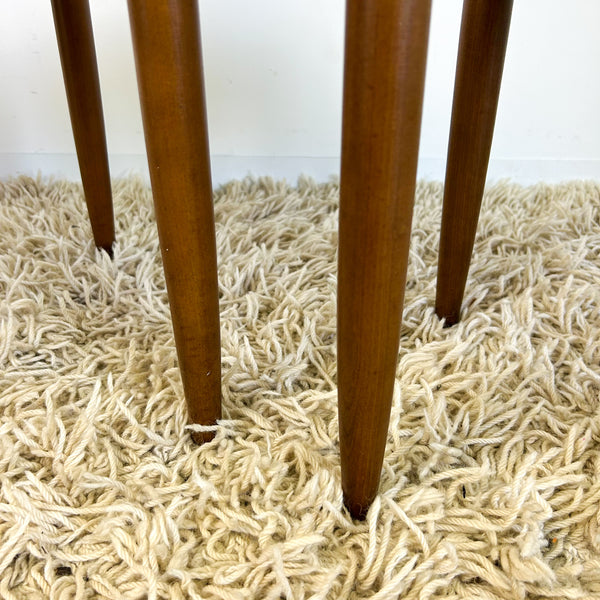 NESTING SIDE TABLES