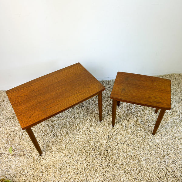 NESTING SIDE TABLES