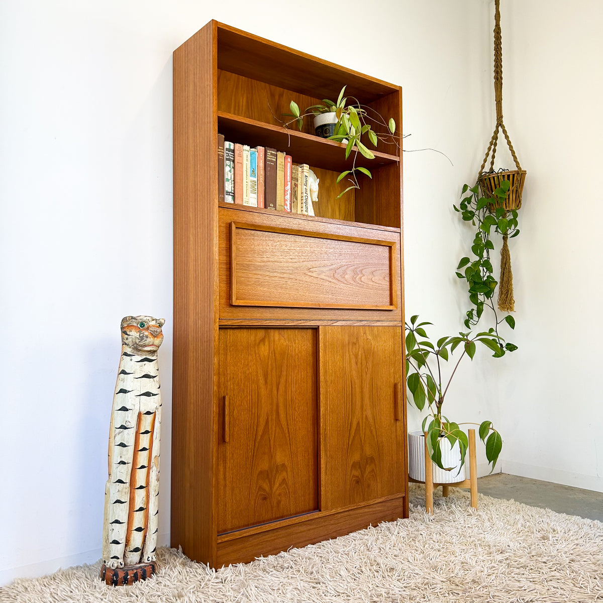 MACROB WALL UNIT