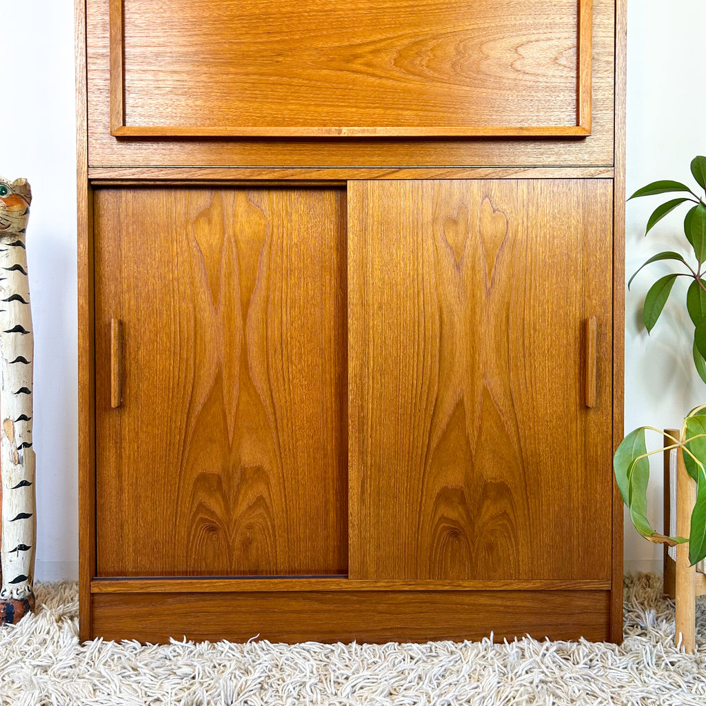 MACROB WALL UNIT