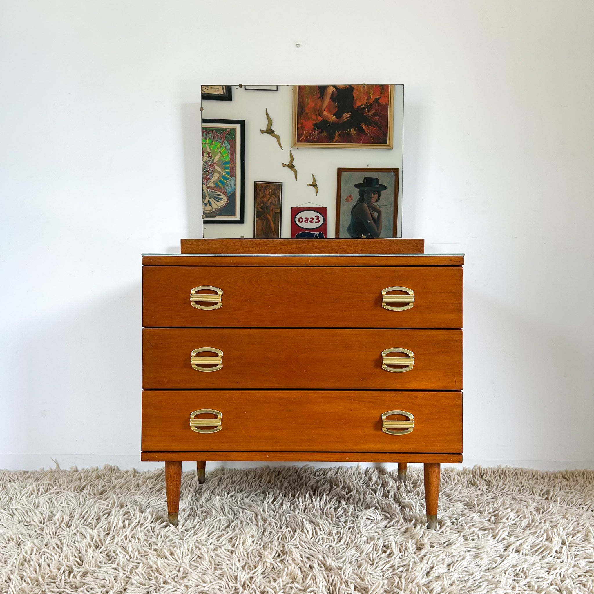 DRESSER DRAWERS WITH MIRROR