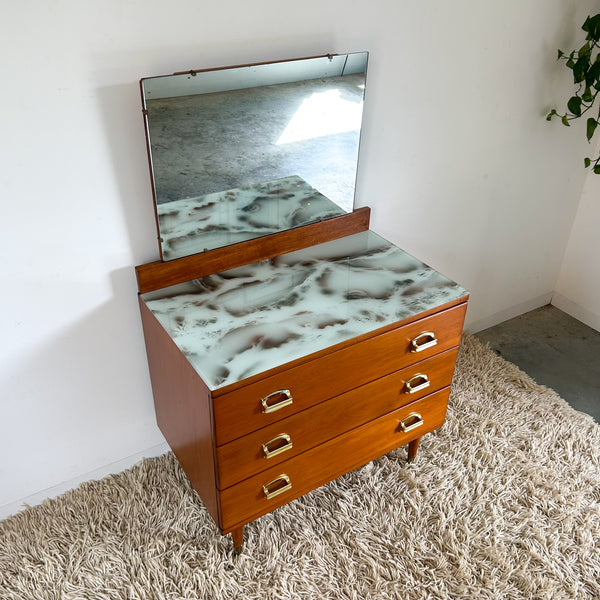 DRESSER DRAWERS WITH MIRROR