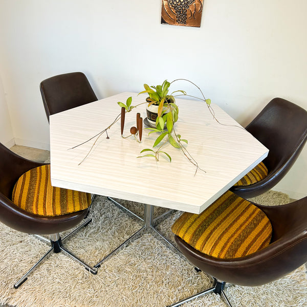 HEXAGONAL DINING TABLE WITH VINYL CHAIRS