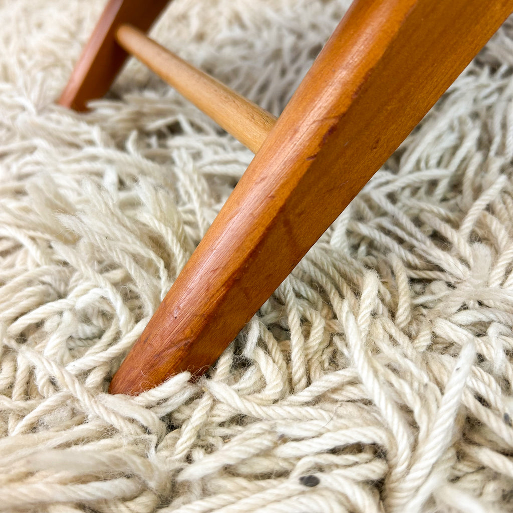 CANTILEVER SEWING BOX