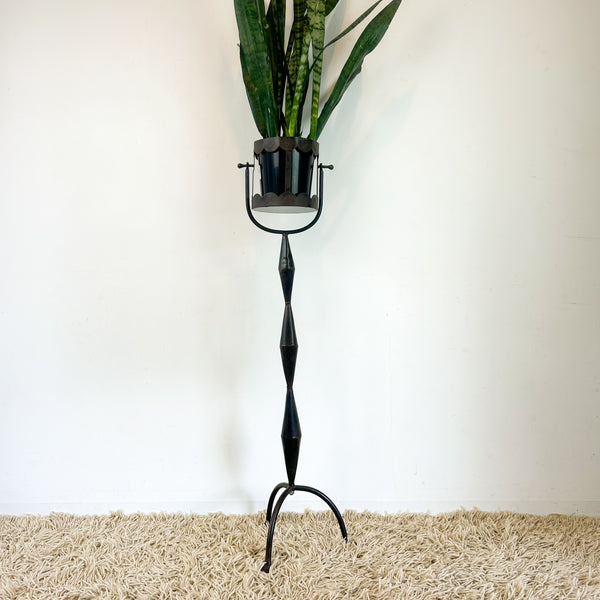 METAL PLANT STAND