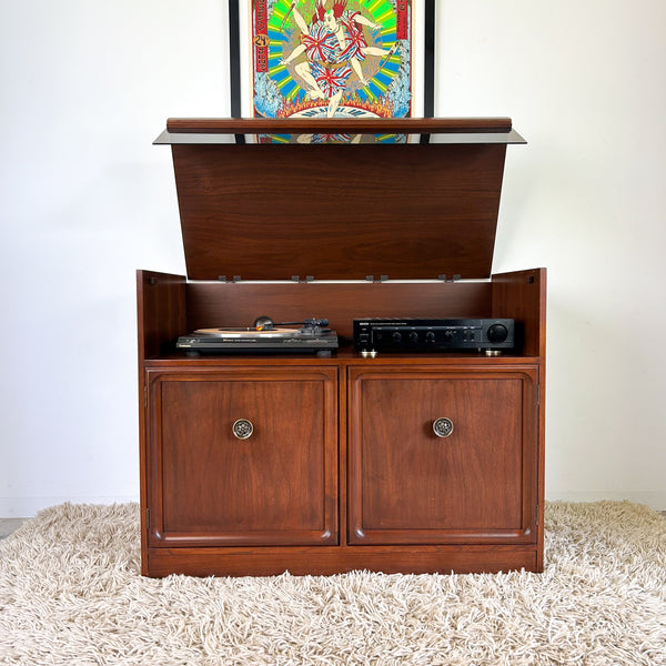 PARKER STEREO CABINET