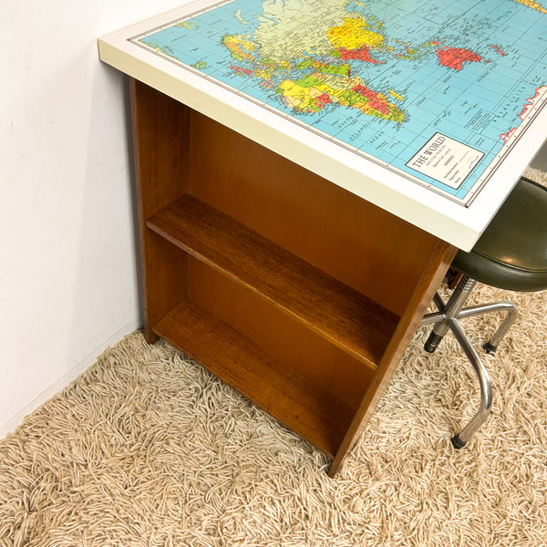 WORLD MAP DESK