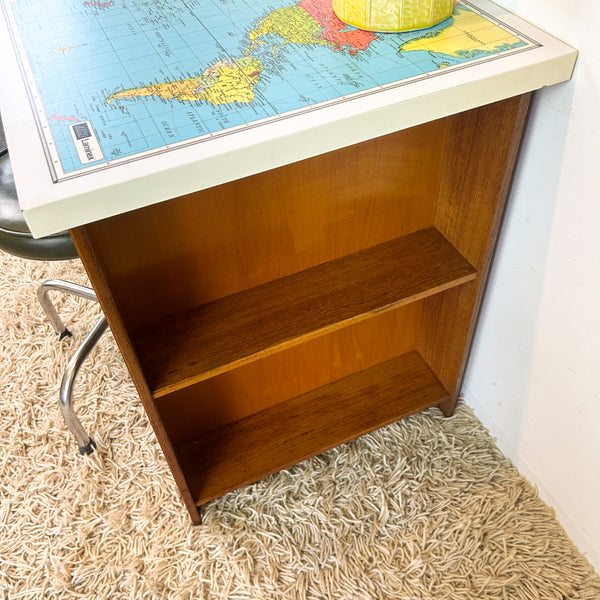 WORLD MAP DESK
