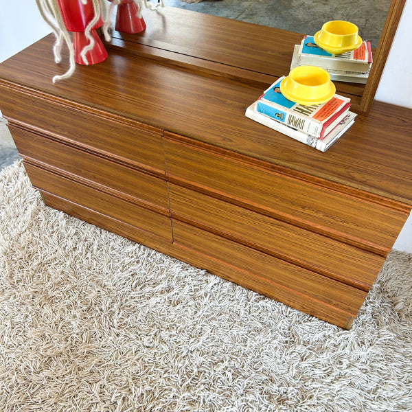 CRO DRESSER WITH MIRROR