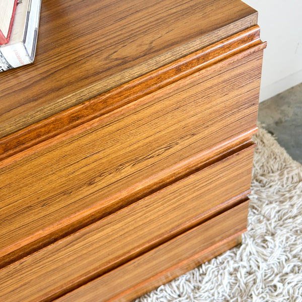 CRO DRESSER WITH MIRROR