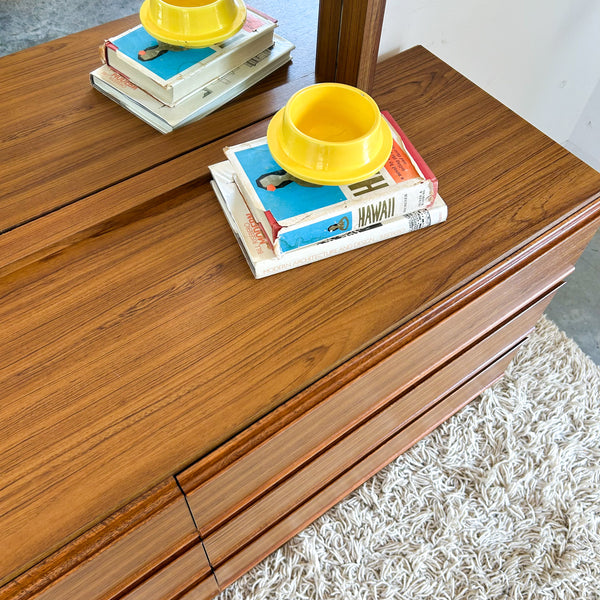 CRO DRESSER WITH MIRROR