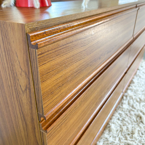 CRO DRESSER WITH MIRROR