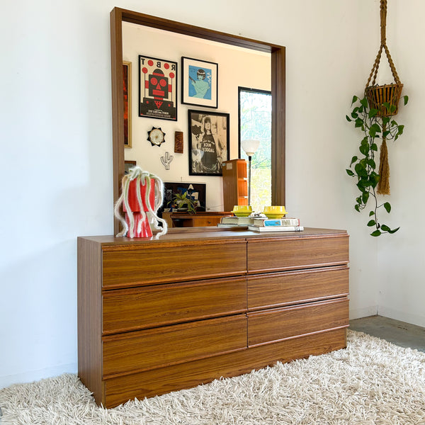 CRO DRESSER WITH MIRROR