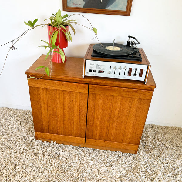 SIDEBOARD CABINET