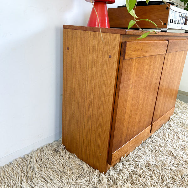 SIDEBOARD CABINET