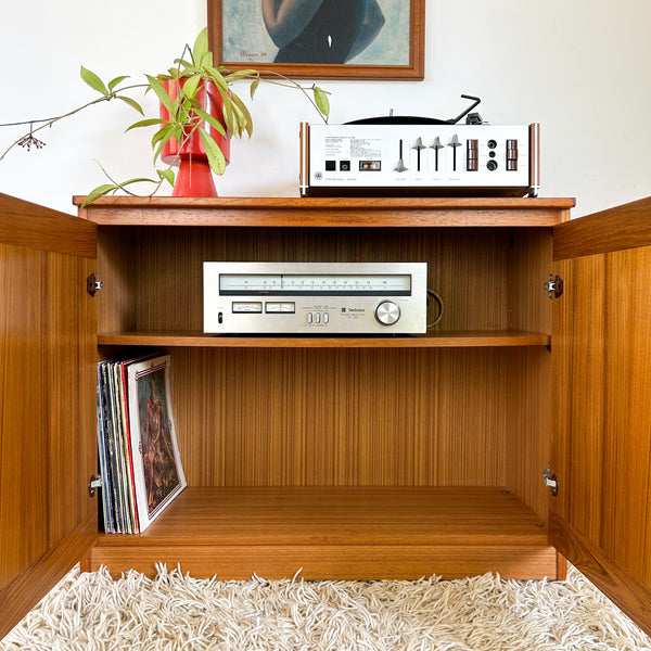 SIDEBOARD CABINET