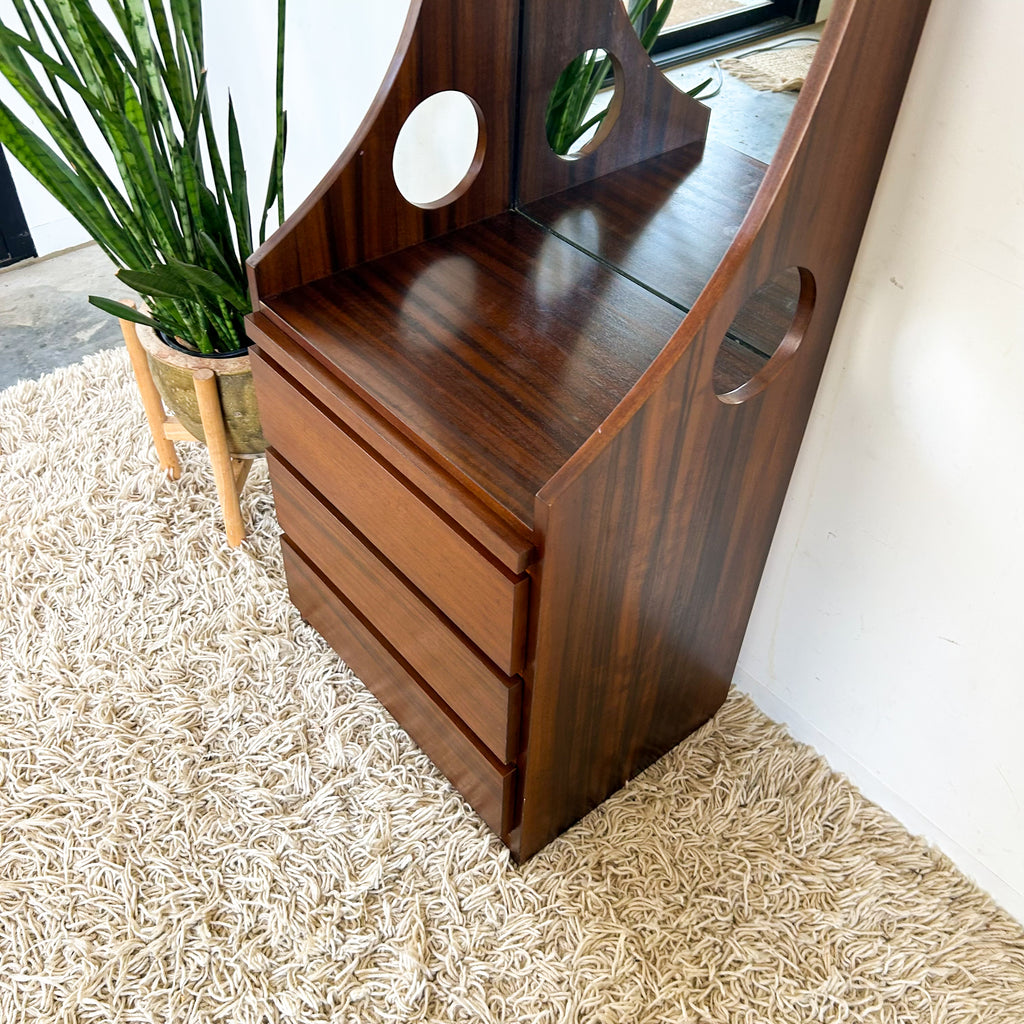 RULA DRESSING TABLE