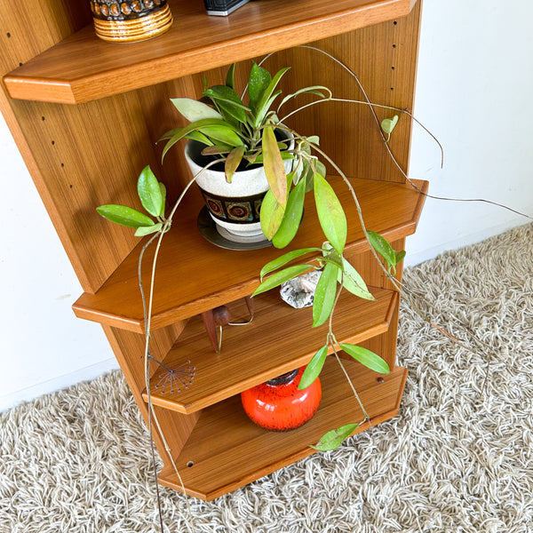 PARKER CORNER BOOKCASE