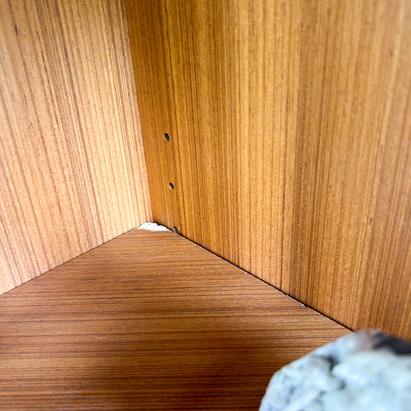 PARKER CORNER BOOKCASE