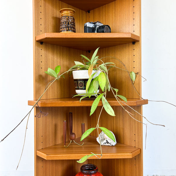 PARKER CORNER BOOKCASE