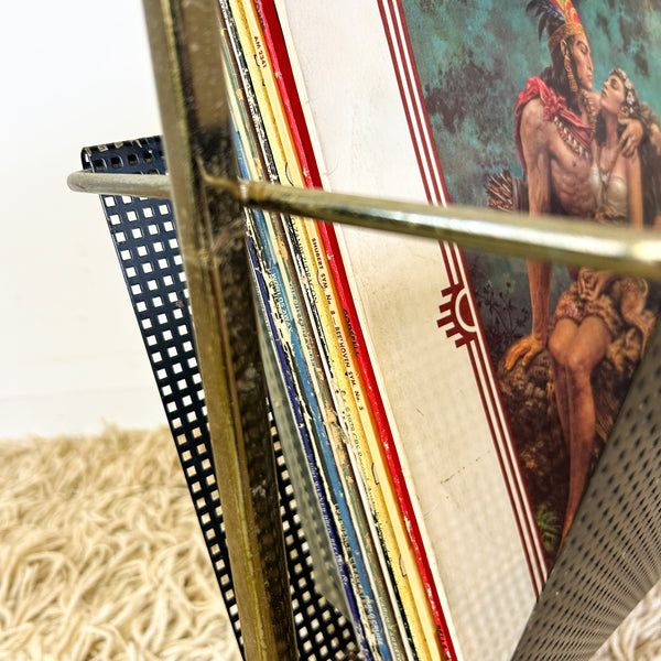 MAGAZINE / RECORD RACK