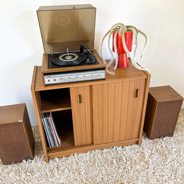 STEREO CABINET