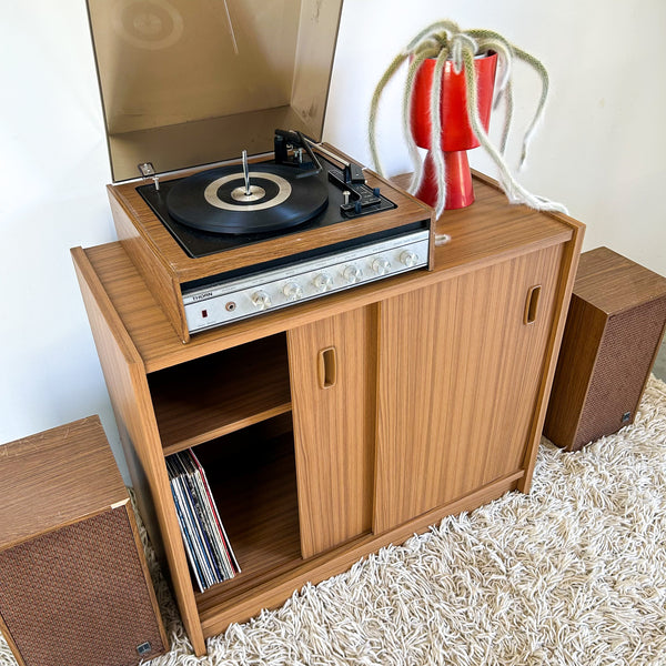 STEREO CABINET