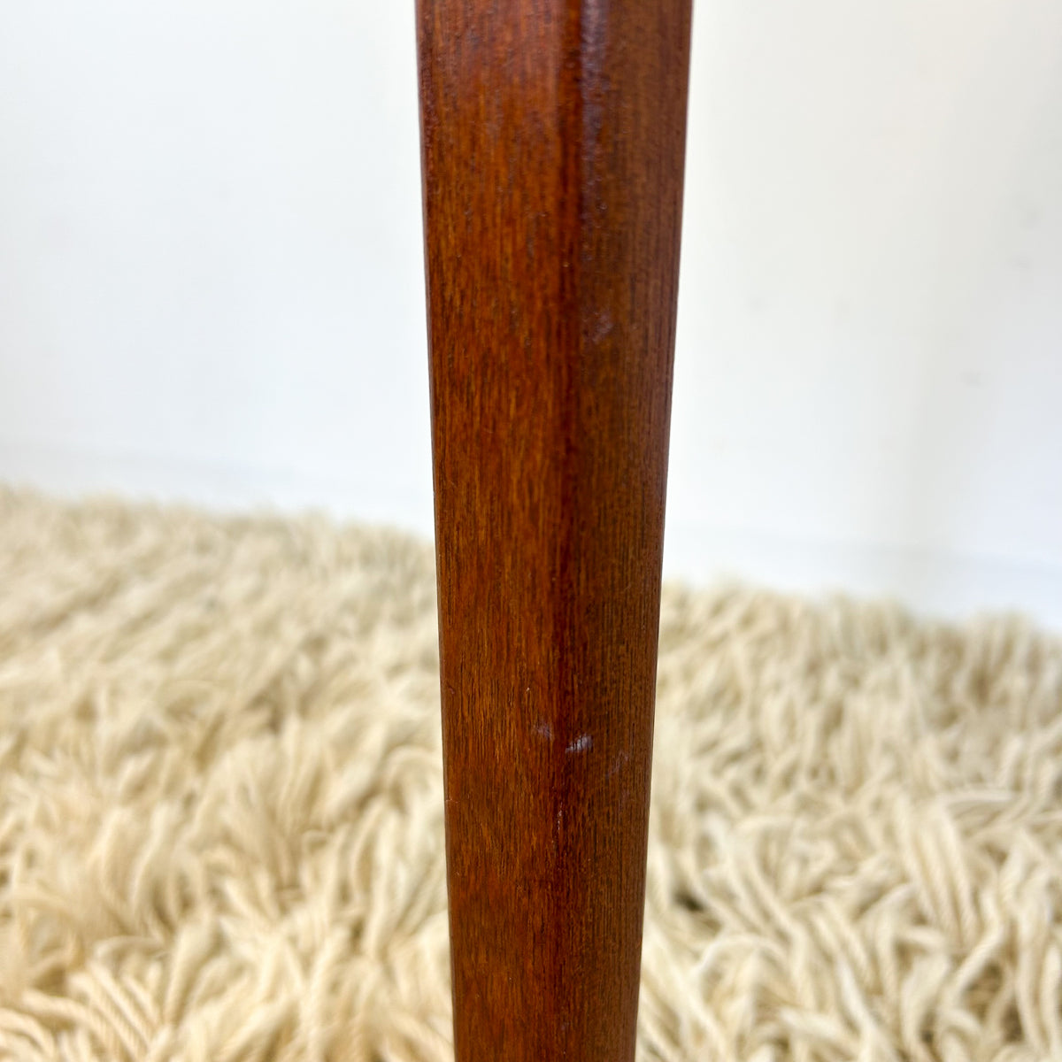 SMALL COFFEE TABLE