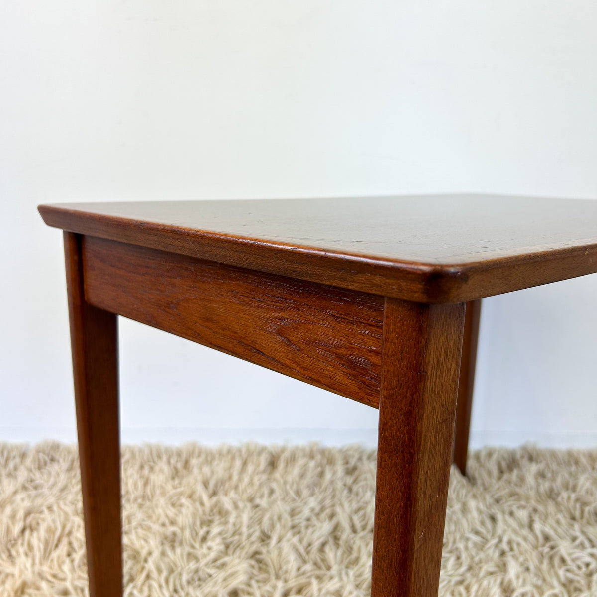SMALL COFFEE TABLE