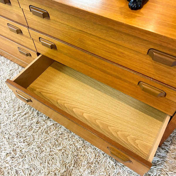 MACROB DRESSER DRAWERS WITH MIRROR