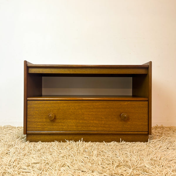 STEREO CABINET / TV UNIT