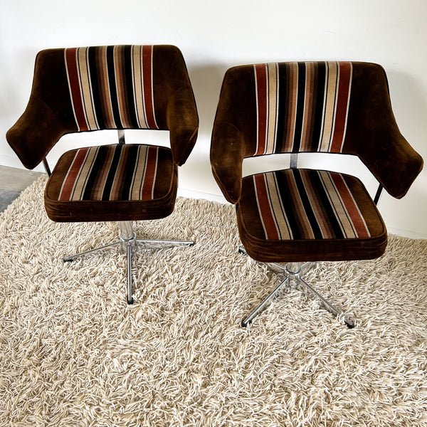 ULTRA VELOUR SWIVEL CHAIRS