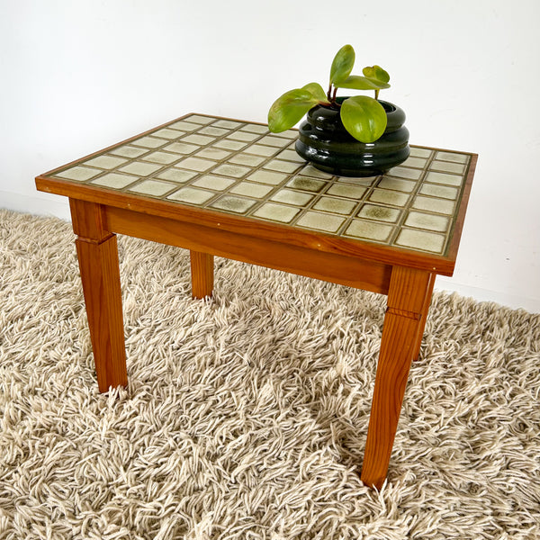 TILE TOP COFFEE TABLE