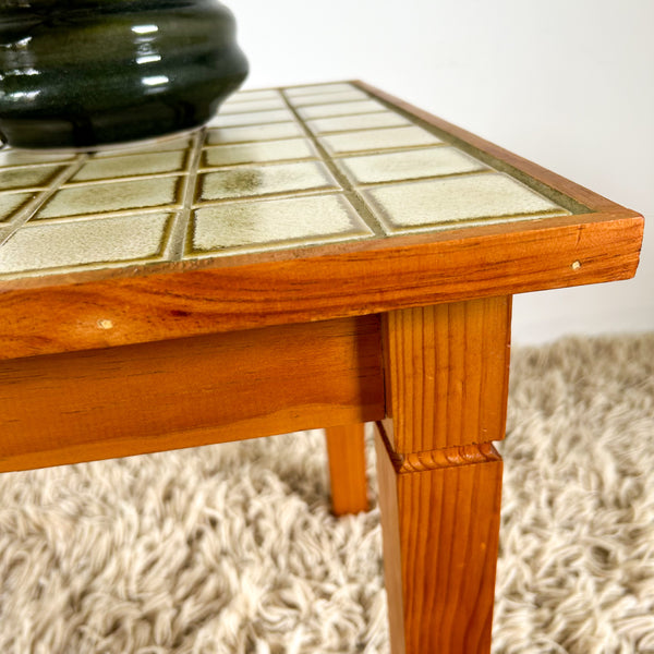 TILE TOP COFFEE TABLE