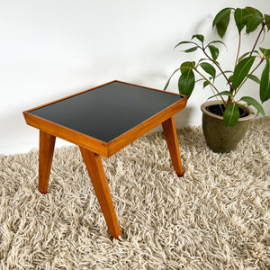 COFFEE TABLE WITH BLACK GLASS TOP