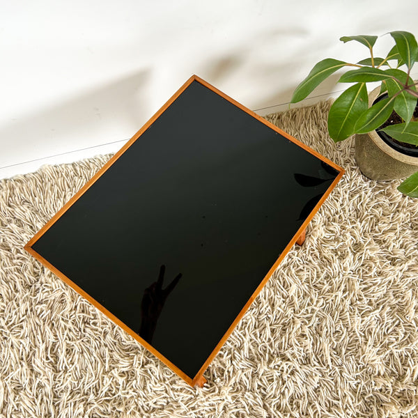 COFFEE TABLE WITH BLACK GLASS TOP