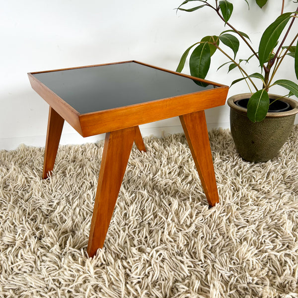 COFFEE TABLE WITH BLACK GLASS TOP