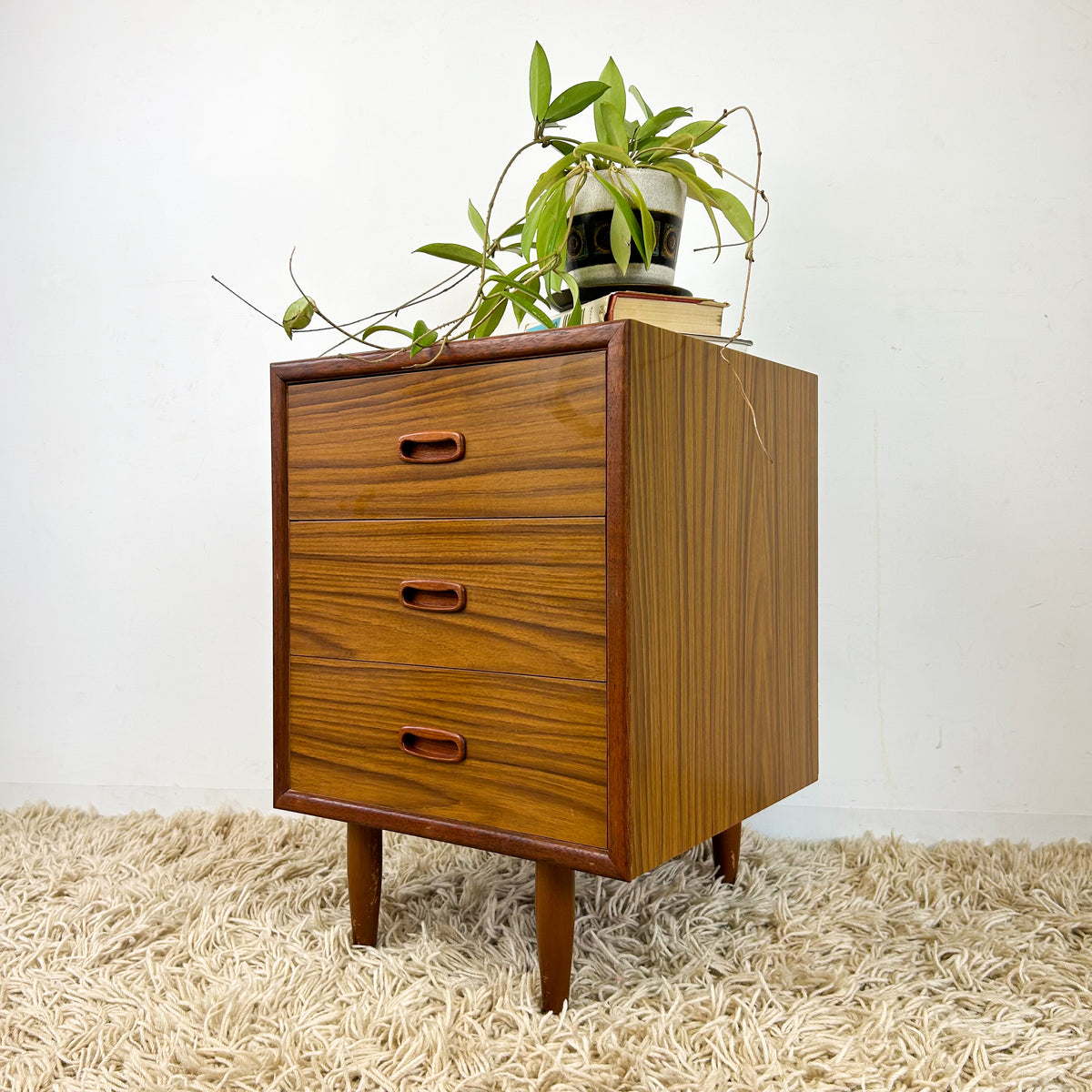 ALROB BEDSIDE DRAWERS (SINGLE) - HEY JUDE WORKSHOP • Vintage furniture & objects Melbourne