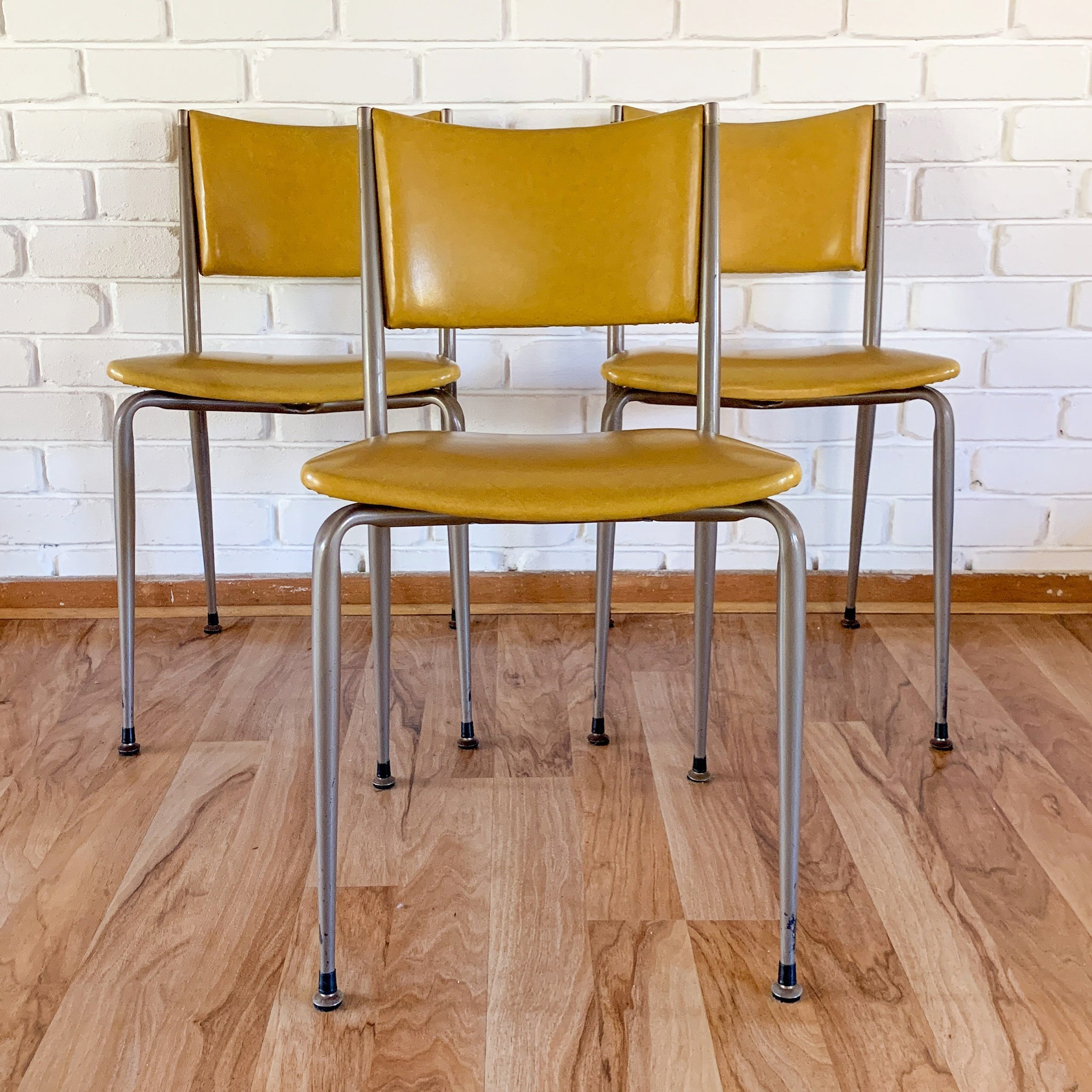 ULTRA DINING CHAIRS