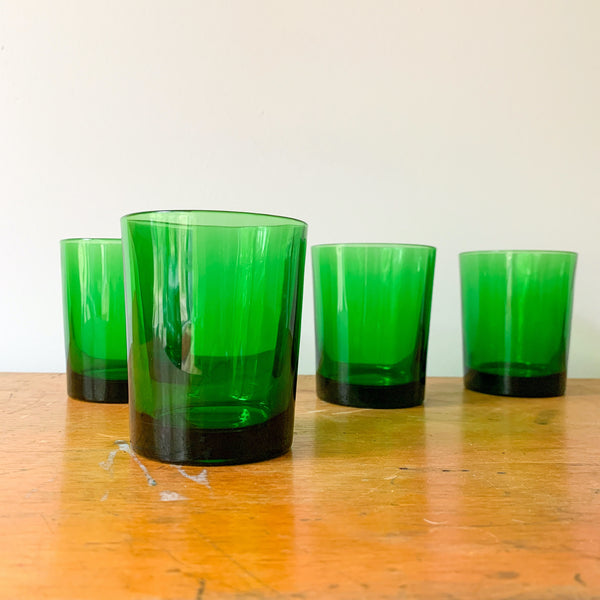 GREEN DRINKING GLASSES