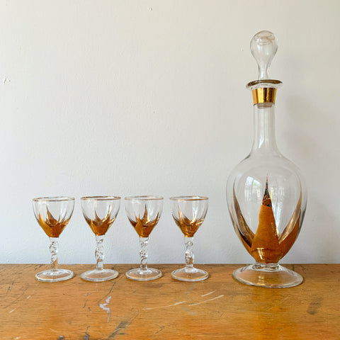 GLASS DECANTER SET