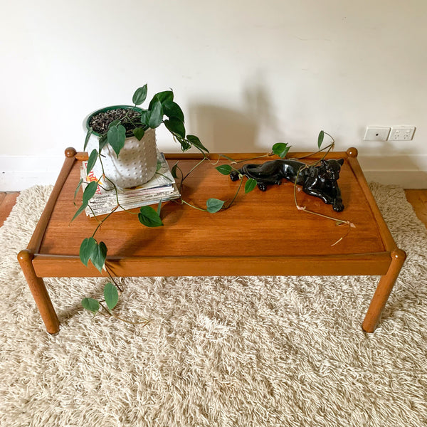 LARGE COFFEE TABLE