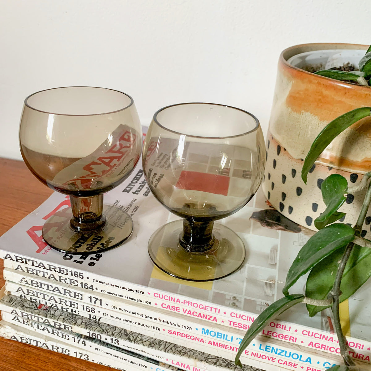 SMOKY WINE GOBLETS - HEY JUDE WORKSHOP • Vintage furniture & wares.